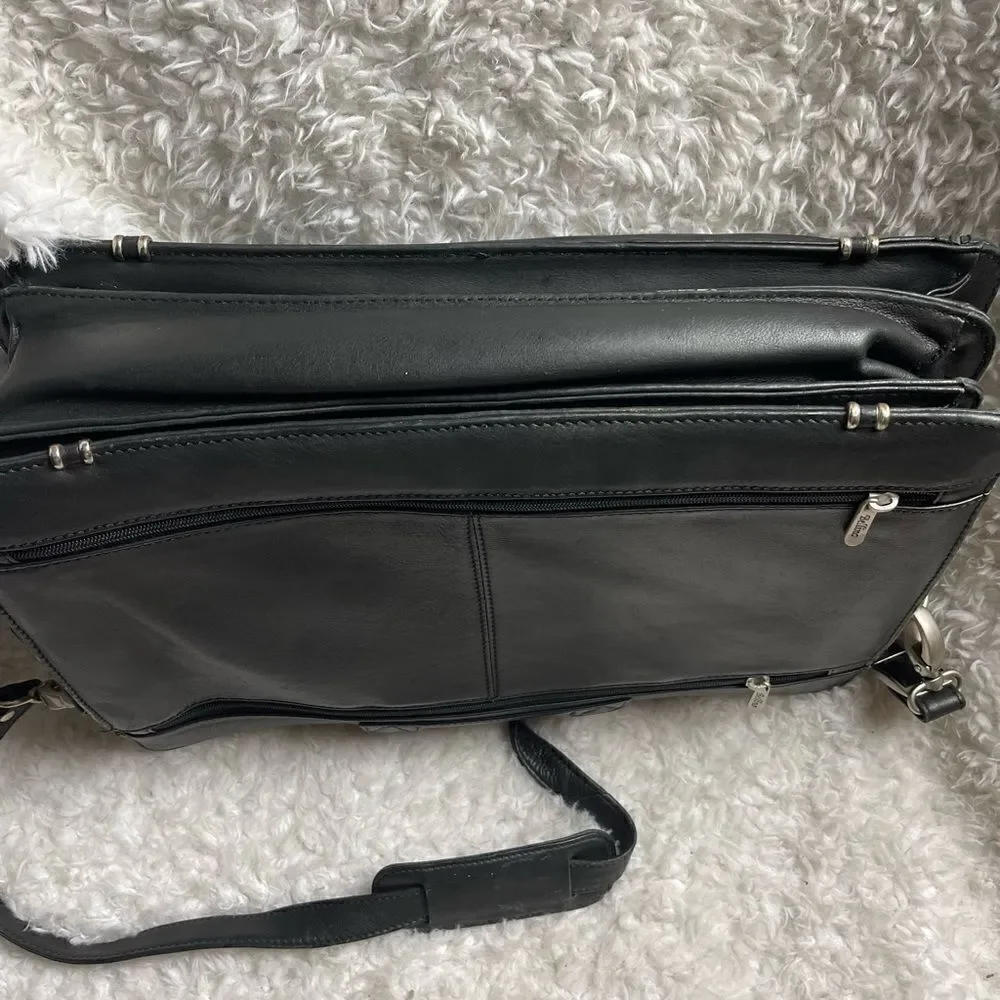 Bellino Black Soft Leather Business office Bag Adjustable Strap
